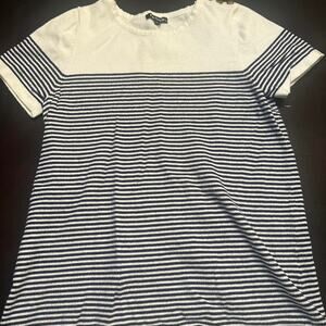 Pink clover white and blue